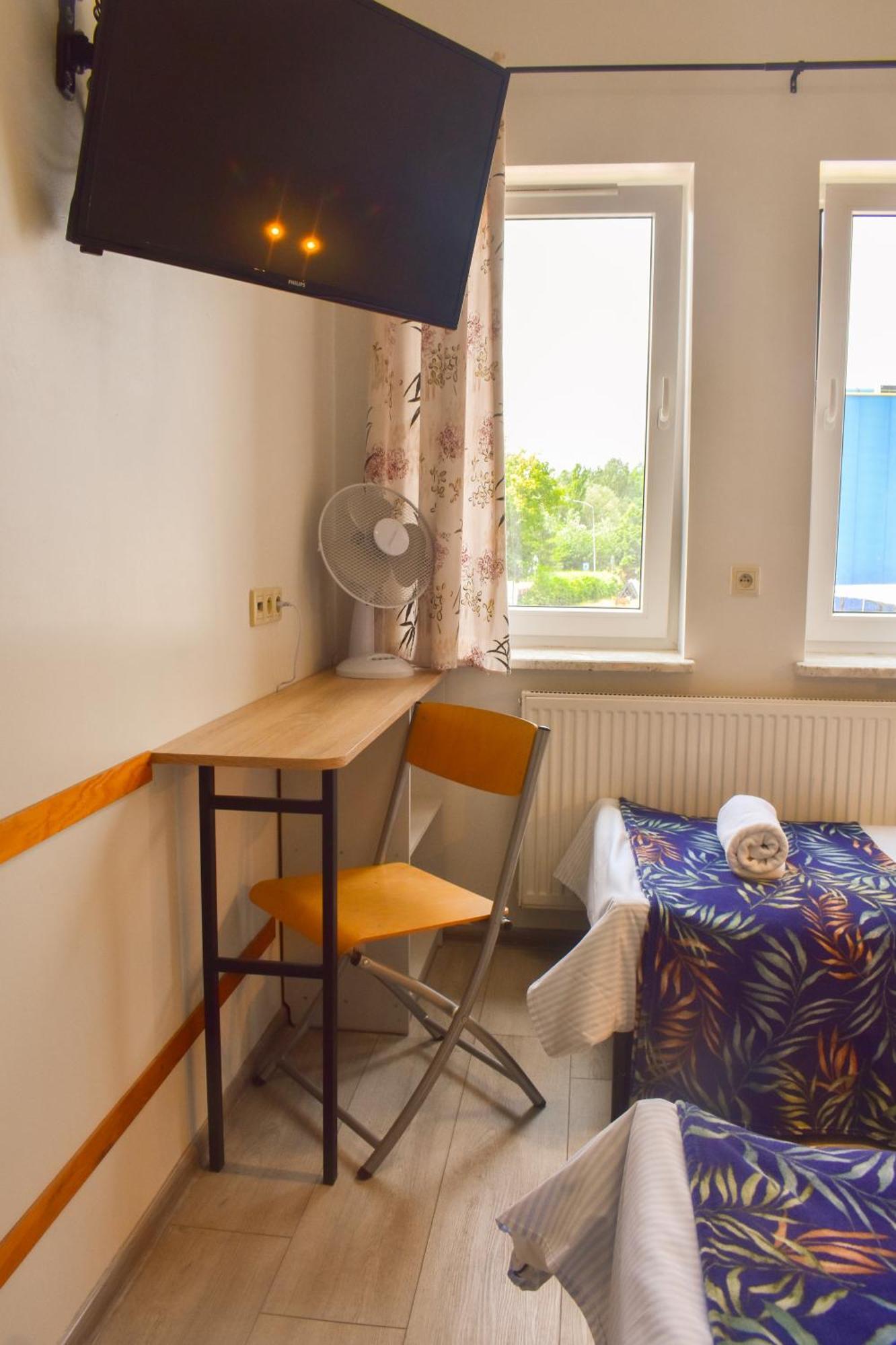 ורשה Arcus Premium Hostel מראה חיצוני תמונה